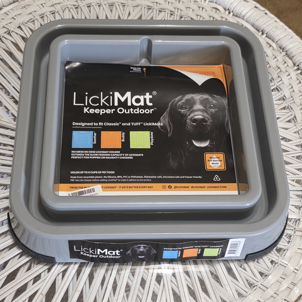 Keeper Outdoor Dog Bowl - Gray